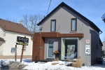 76 Regina Street North